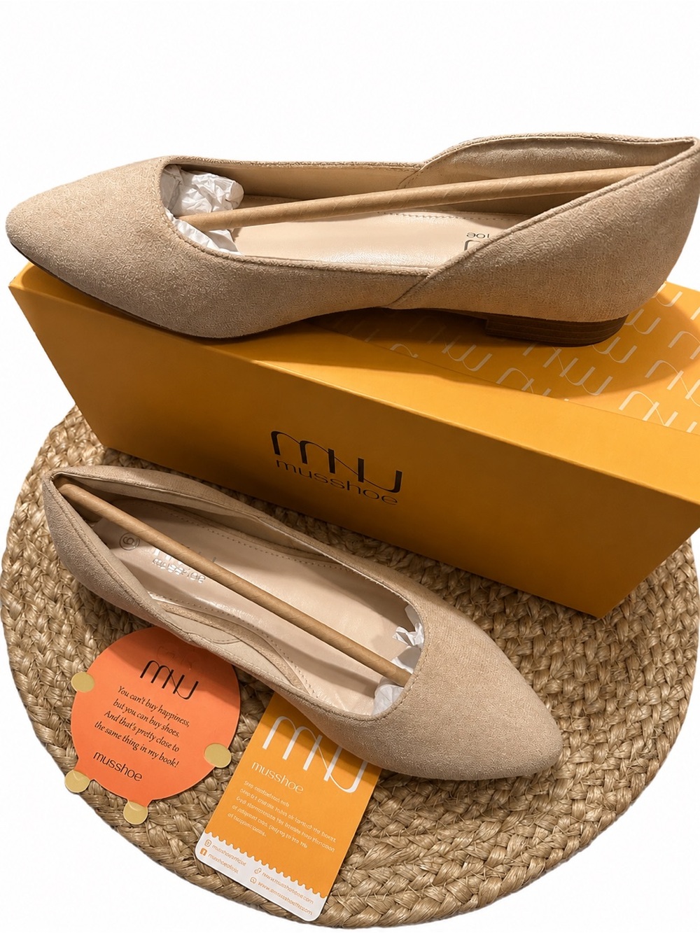 Musshoe Beige Pointed Toe Ballet Flats Sz 6 NWT